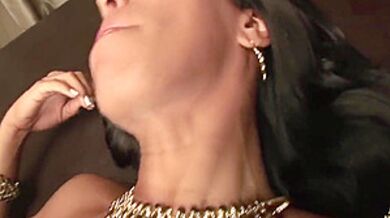 Linda Amil Sexy Classy Shemale Diva Enjoys