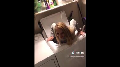 MysticMonroe è MINUSCOLO