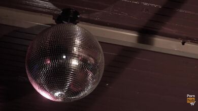 La prima volta di Pornhub Aria: Ep. 1 Pole Dance