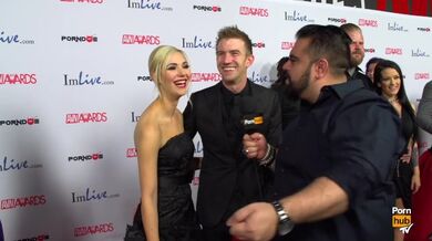 PornhubTV Sophia Knight e Danny D Red Carpet 2015 AVN Intervista