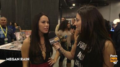 Pornhub Aria a eXXXotica 2015 Interviste Giorno 2