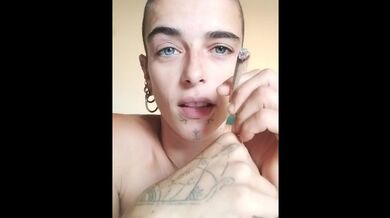 La tua fattona preferita. [seconda] Cannetta del mattino. Smoking fetish. Capnolagnia. 420