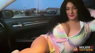 Curvy Barbi - Jogging Hotwife Car Ride (2025.05.09)