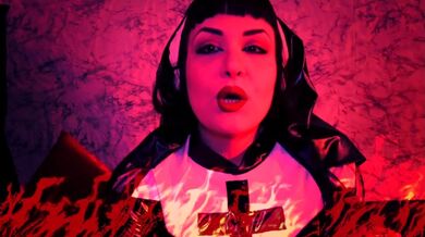 Bestemmia e sborra confessando i tuoi peccati