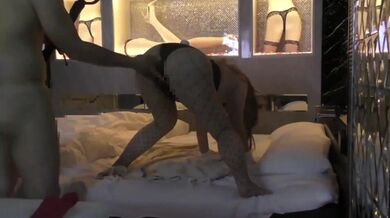 【個撮】網タイツとムチムチのバニーガール姿がエロい四十路ドM妻と昼間からハメ撮り【後半編】