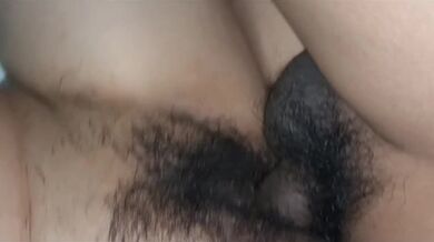 la amiga de mi novia se queda en casa y yo le hago compañia!