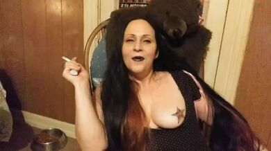 Moglie che fuma sexy!