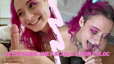 POV Ragazza francese succhia il cazzo del suo compagno e riceve un'enorme sborrata in faccia