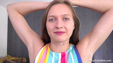 Wowza! Le tette di Stacy sono favolose. Ragazza hardcore