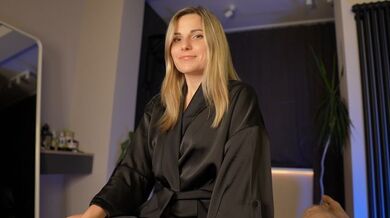 La matrigna arrapata scopre cosa c'è che non va nel tuo cazzo