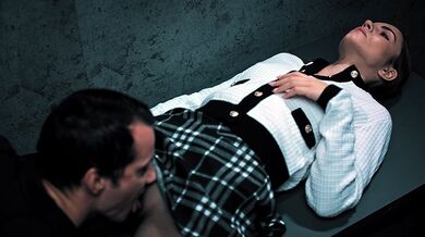 Sex Escape Room - La rossa viene usata come una bambola nel tempo Stop Freeze Fetish Porn