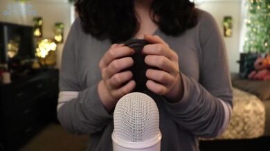 • Tocco timido •