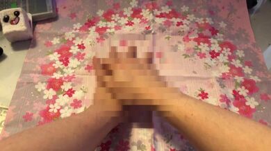 Praticare l'amore per se stessi tenendomi per mano (CENSURATO)