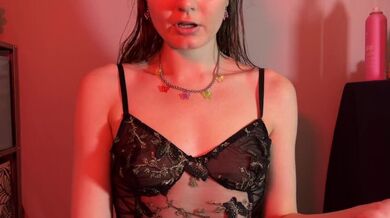 Gioco di ruolo ASMR | Il parrucchiere civettuolo ti dà un taglio di capelli e una rasatura (tette piccole)