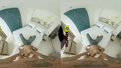 Stunning Fit Asian Ass Pump