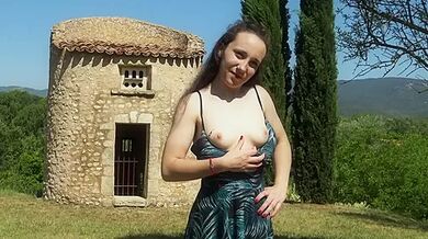 Amandine explodes the counters! - Jacquie et Michel TV