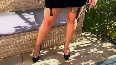 Amandine explodes the counters! - Jacquie et Michel TV