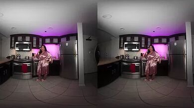 Vr Krystal Davis - Stepmommy Shows You The Way Bevr