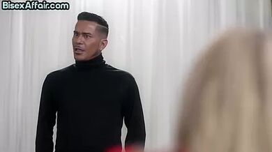 Unexpected bisexual throuple with chick