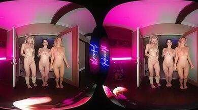 Hot Evening Show With Peeps And Lillyy