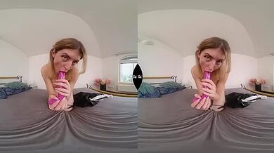 Opening Her Juicy Ass