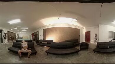 Valentinas Studio: Play this Dildo!