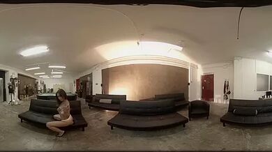 Valentinas Studio: Play this Dildo!