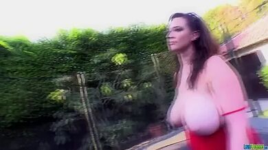 Lana Kendrick - Trampoline 1