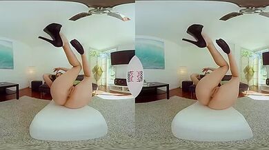 Evelina Darling VR Porn: Posh Wild Flower - VirtualTaboo