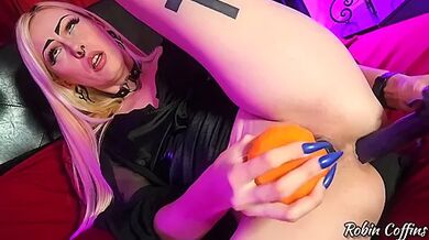 SARINAANDROBIN - Spooky Seduction with Mommy s Toy Time