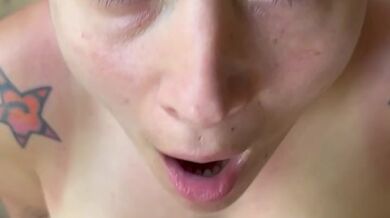 she gave me a blowjob in the truck going to the hotel