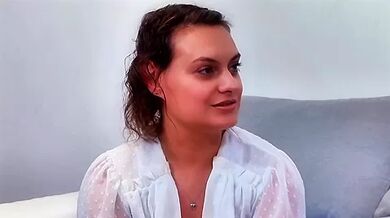 Pam takes the sun in Nîmes! - Jacquie et Michel TV