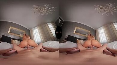 Hardcore Director's Cut: Fit Girlfriend Awaits A Huge Load In Her Mouth