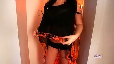 Halloween Hooters 5d 1