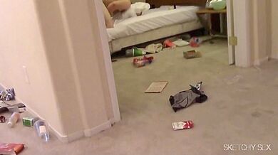 Ding-Dong! Dick's Here! - Sketchysex