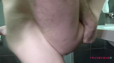 Gigantic Meatpipe Boinks Super-hot Guy Beaver