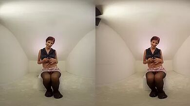 135 - Aria Rossi - Solo Model In Stockings Toying