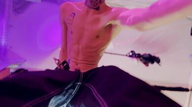 Cute ragazzo. 18+ gay devono fare una sega