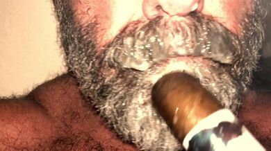 Sigaro Papà cum puttana.