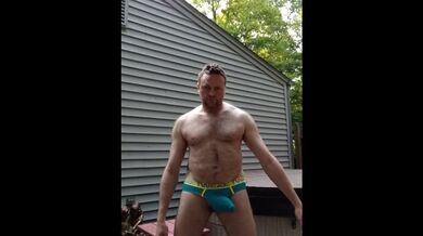 Il mio cazzo dentro e fuori dalla biancheria intima AC