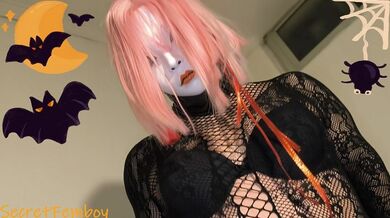 Femboy speciale di Halloween scopato e mantecato 2024