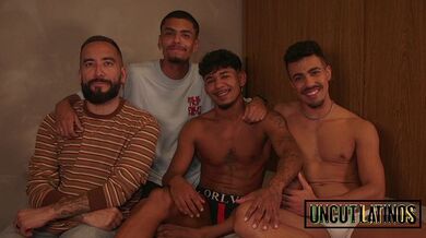 Uncut Latinos - Scopando il grosso cazzo senza sella dell'amico