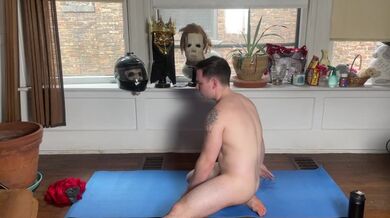 Breve muscolo Twink si estende Naked