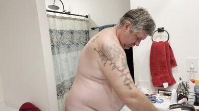 Farsi la barba, fare la doccia, prepararsi per la giornata, Lovies