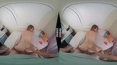 Life In The Splash Lane - WankzVR