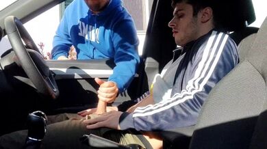 Sono stato beccato a masturbarmi e ho continuato ad andare avanti