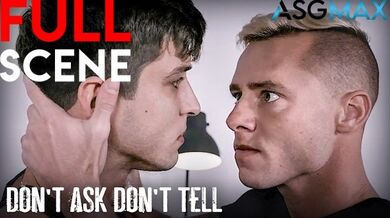 Prima esperienza gay con Jock - Soldato fusto chiuso -SCENA COMPLETA