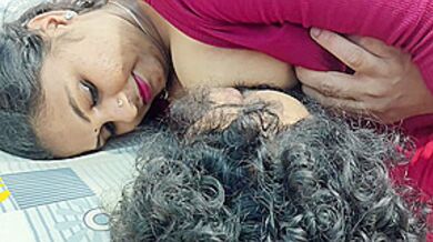 Mallu Hot Girl In Modern Dress Seduce Her Boy Friend And Hot Romance With Boobs Suck