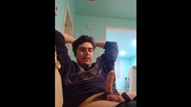 Masturbazione accogliente bel papà con un grosso