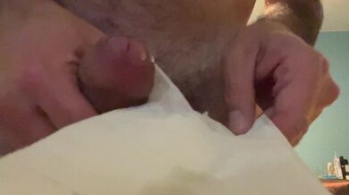 Masturbazione classica e infine sperma di Earl